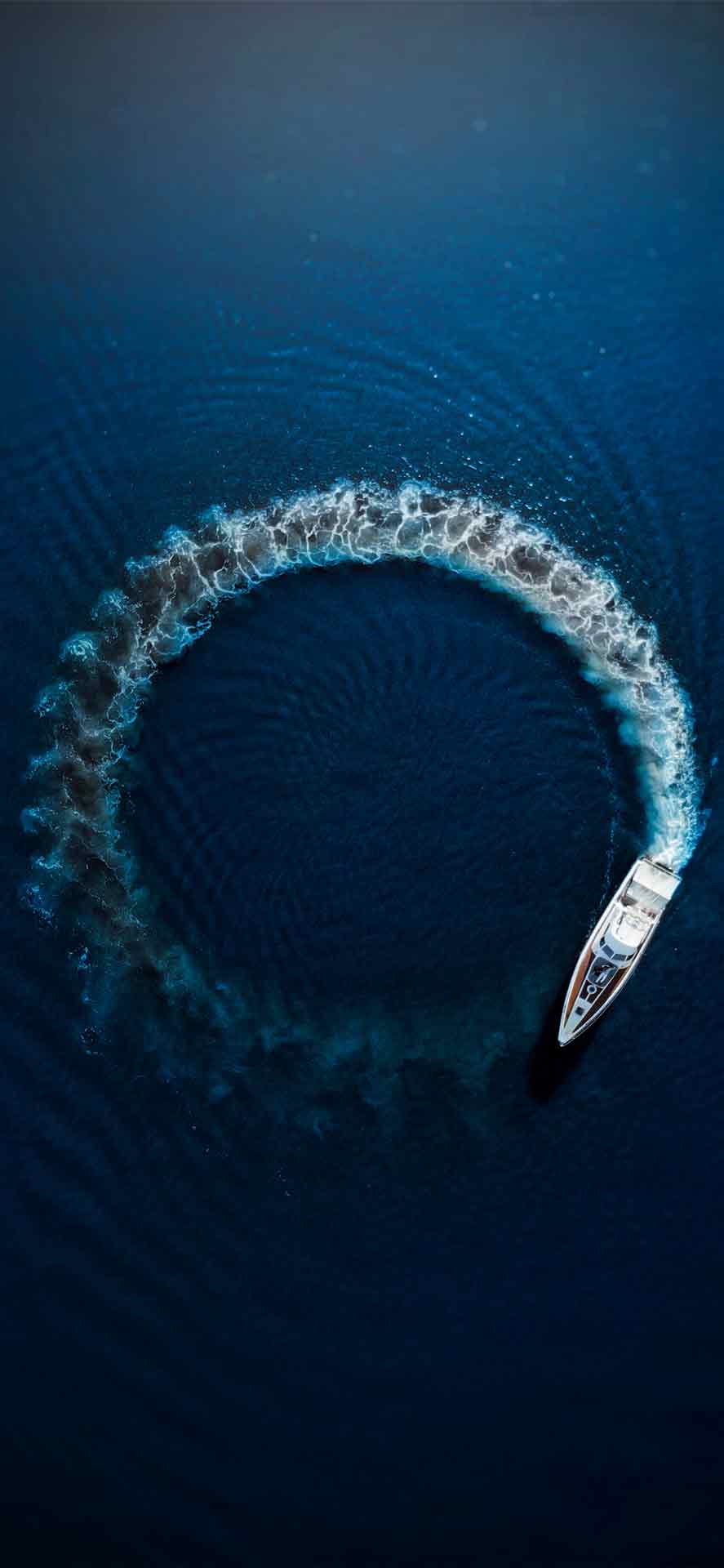 摩托艇航拍壁纸