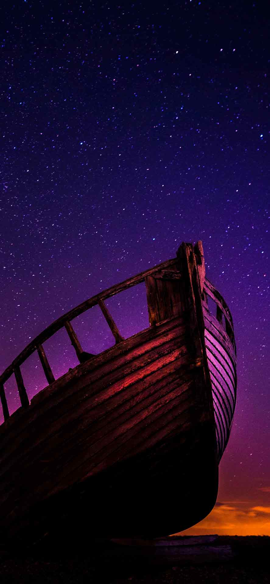 蓝色夜空下的船 iPhone 壁纸