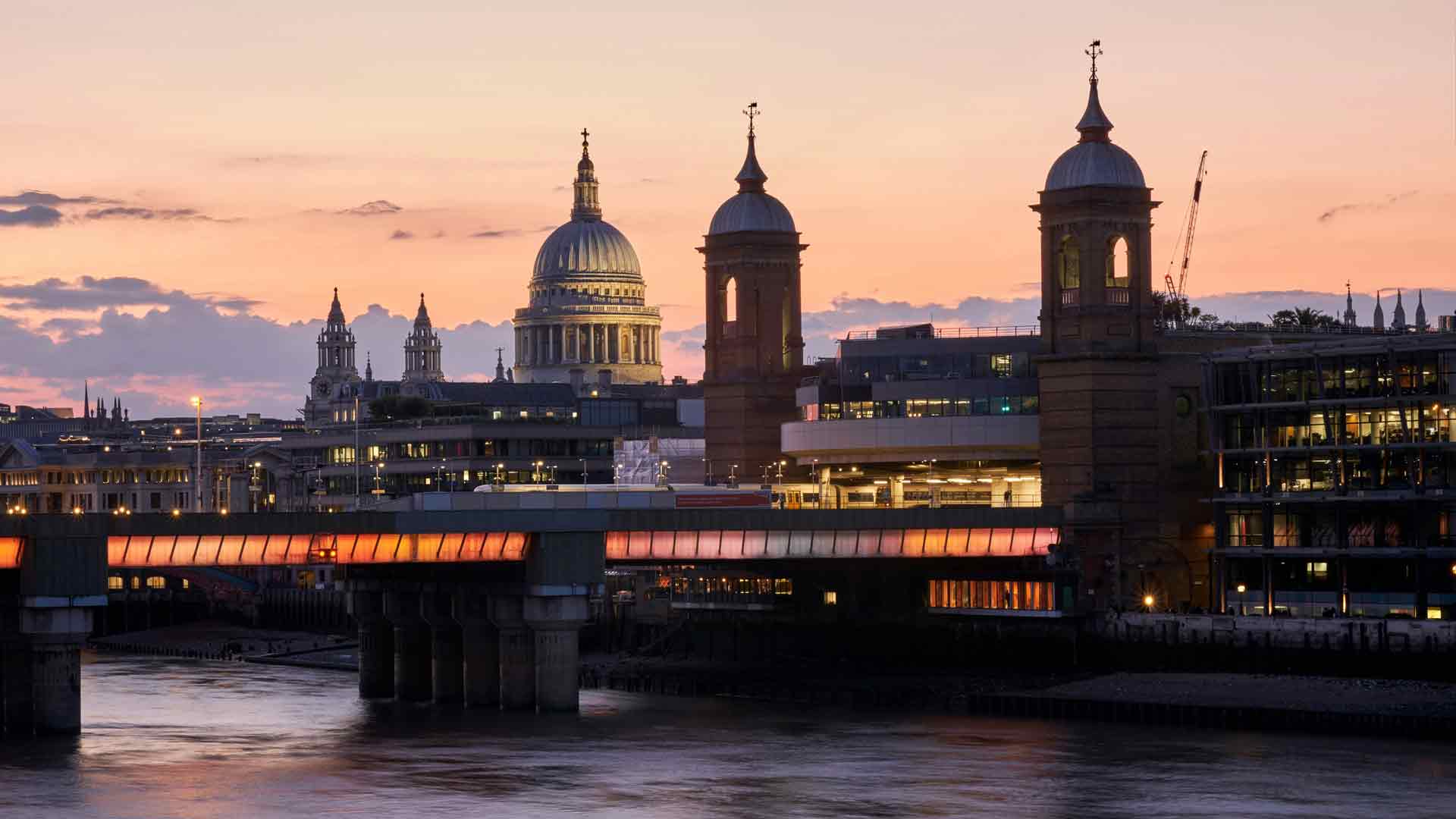 意大利罗马夏日落日圣保罗大教堂 5公里跑